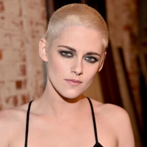 Ex de Robert Pattinson, Kristen Stewart falou sobre o relacionamento com ator e seu momento atual