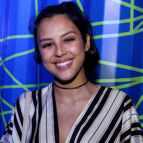Grávida, Yanna Lavigne está morando em uma cobertura, propriedade do ex-sogro, pai de Bruno Gissoni