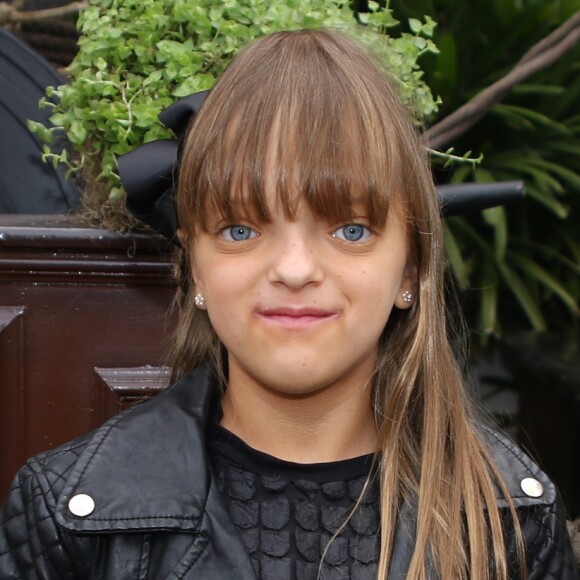 Rafaella Justus, de 7 anos, roubou a cena na web após dublar a cantora Naiara Azevedo com o hit '50 reais'