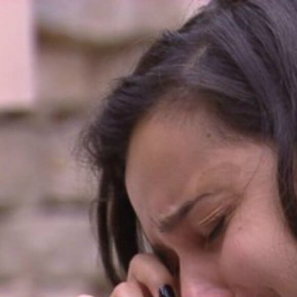 'BBB17': Emilly não gostou de ser criticada por Rômulo 