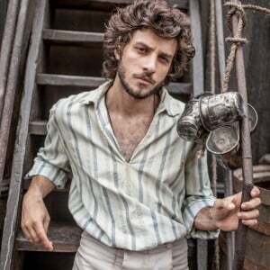 Chay Suede aliou crossfit e o método híbrido Igarashi: 'Na época de me preparar para essas cenas especificamente, estava me exercitando com um amigo meu, chamado Jun Igarashi'