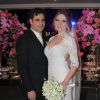 Gabriela Baptista se casou com um vestido da estilista Lethicia Bronstein