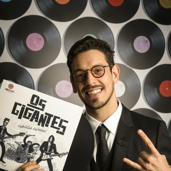 João Vicente de Castro quer encontrar um grande amor: 'À procura'