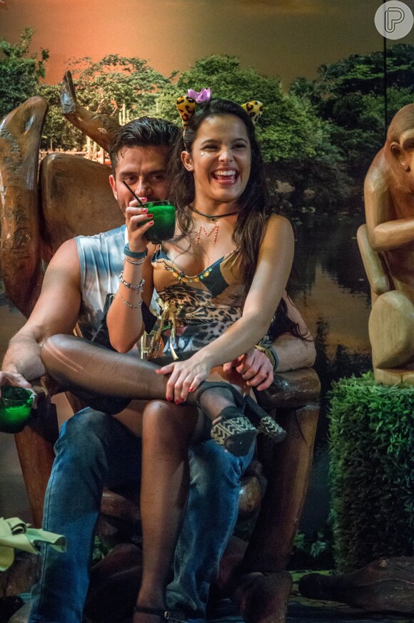 Affair de Marcos no 'BBB17', Emilly foi alfinetada pelo ex-namorado Kayke Almeida nas redes sociais