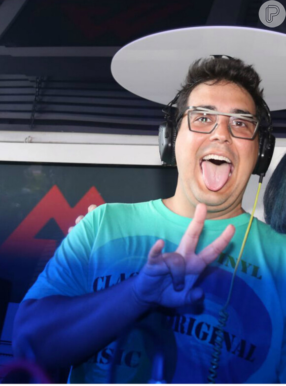 André Marques vai apresentar o reality show musical 'SuperStar' nas tardes de sábado, horário que pertencia à Xuxa