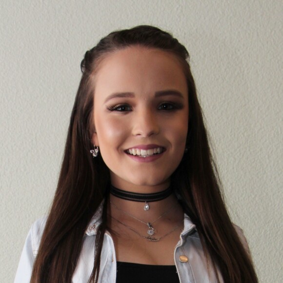 Larissa Manoela falou sobre a casa que comprou em Orlando, nos Estados Unidos