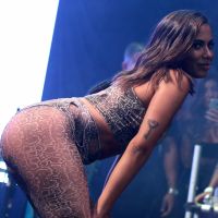 Vídeos sensuais de Anitta são julgados impróprios e censurados pelo Youtube