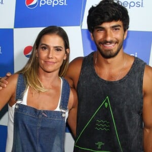 Hugo Moura, marido de Deborah Secco, disse que sempre acompanha a filha, Maria Flor, de pertinho