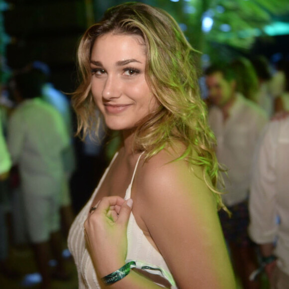 Sasha Meneghel se divertiu com os irmãos mais novos e postou vídeo no Instagram