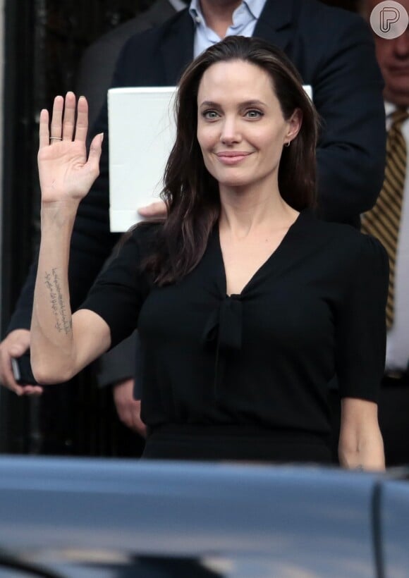 Em recente entrevista à emissora americana ABC, Angelina Jolie disse que acha Brad um 'pai maravilhoso'