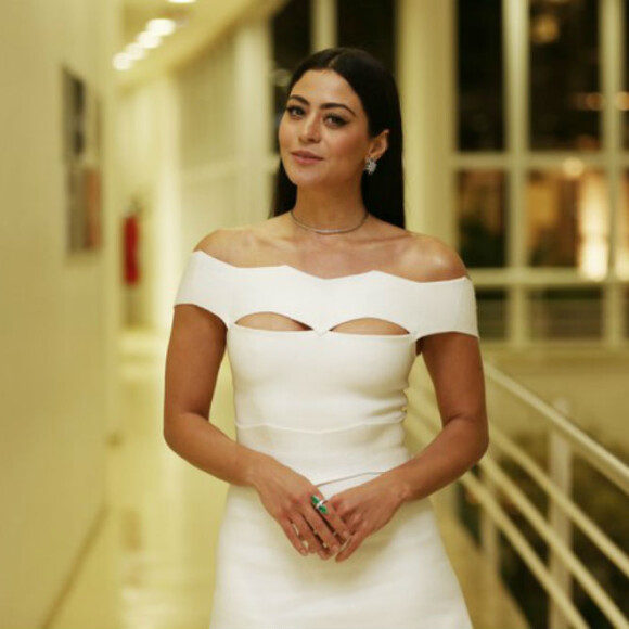 Grávida de cinco meses, Carol Castro explicou que a fase dos enjoos já passou