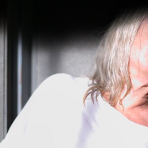 Mág (Vera Holtz) se mata no fim da novela 'A Lei do Amor'