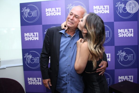 Tatá Werneck e o pai, Alberto Arguelles, contaram na coletiva de imprensa que ele deu um beijo na ex-BBB Ana Paula Renault durante a gravação do programa