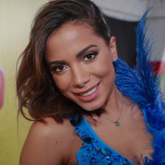 O aniversário de Anitta, no entanto, é apenas em 30 de março