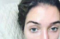 Gabriela Pugliesi contou que está de repouso por conta de uma infecção bacteriana na perna em vídeo postado no Instagram nesta segunda-feira, 27 de março de 2017