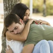 Novela 'Rock Story': Yasmin descobre armação de Léo e reata com Zac