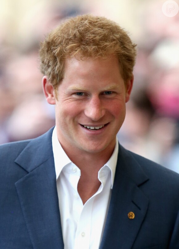 Príncipe Harry é neto da rainha Elizabeth II e quinto na linha de sucessão ao trono da monarca 