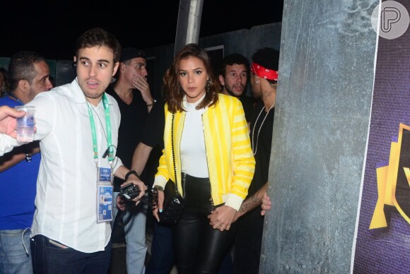 Neymar e Bruna Marquezine assistiram show da dupla Jorge e Mateus em camarote