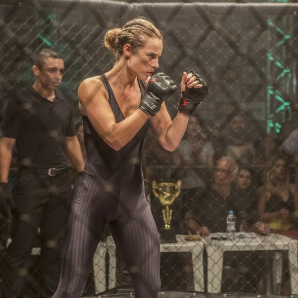 Em 'A Força do Querer', Paolla Oliveira será Jeiza, uma policial que sonha em ser lutadora de MMA