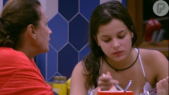 'Eu também senti raiva de ti, às vezes. Mas acho que é normal', disse Emilly após Ieda afirmar que já sentiu raiva dela no 'Big Brother Brasil 17'