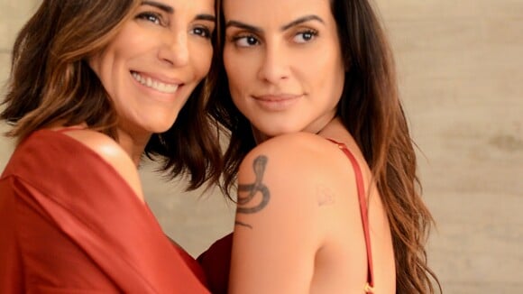 Cleo Pires posa de lingerie com a mãe, Gloria, e web elogia: 'Beleza genética'