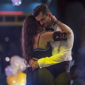 Emilly e Marcos tiveram momentos românticos na festa do 'Big Brother Brasil', que aconteceu na noite desta sexta-feira (31)