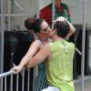 Claudia Raia e o namorado, Jarbas Homem de Mello, beijaram muito ao amanhecer, após o desile da Beija-Flor