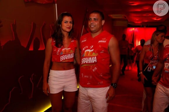 Ronaldo e Paula Morais também estavam em clima de romance no Carnaval