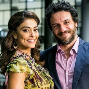 Caio (Rodrigo Lombardi) empresa um de seus imóveis para Bibi (Juliana Paes) ir morar com a família e ela se muda sem saber que a casa é dele, na novela 'A Força do Querer'