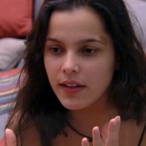 No 'BBB17', Emilly criticou o novo corte de cabelo de Marcos e o doutor se irritou