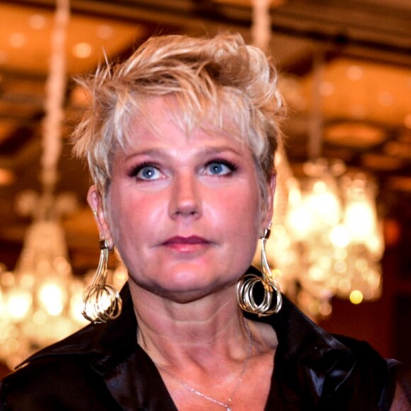 Xuxa reclamou com produtora que estava vendo o 'BBB17' na hora da estreia do 'Dancing Brasil'