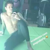 Neymar pega pesado em treino, mas se diverte: 'Academia com pagodinho'. Vídeo!