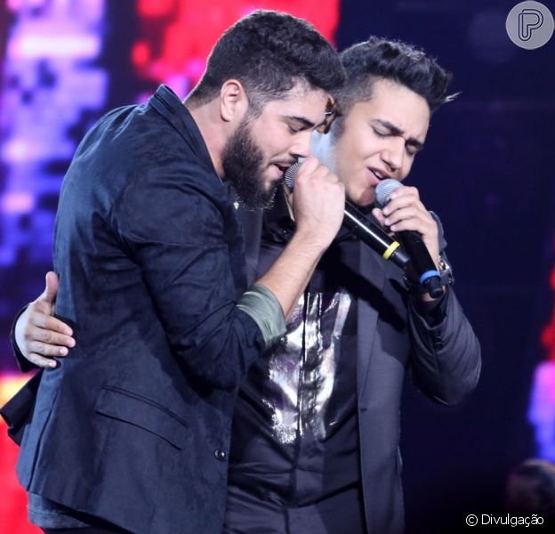 A dupla Henrique e Juliano sofreu um acidente de carro enquanto ia para show em São Paulo, na última quinta, 6 de abril de 2017