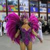 Susana Vieira, rainha da Grande Rio, atravessa a Sapucaí no primeira dia de desfiles do Rio de Janeiro