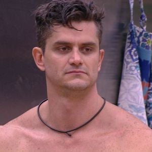 Internautas pedem expulsão de Marcos do 'BBB17', de 9 de abril de 2017