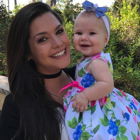 Thais Fersoza contou que teve que trocar o parto normal por uma cesárea