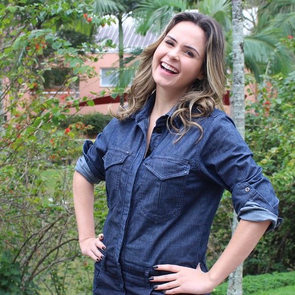 Ana Paula Renault tem vontade de conhecer Silvio Santos: 'Vai ser um marco'