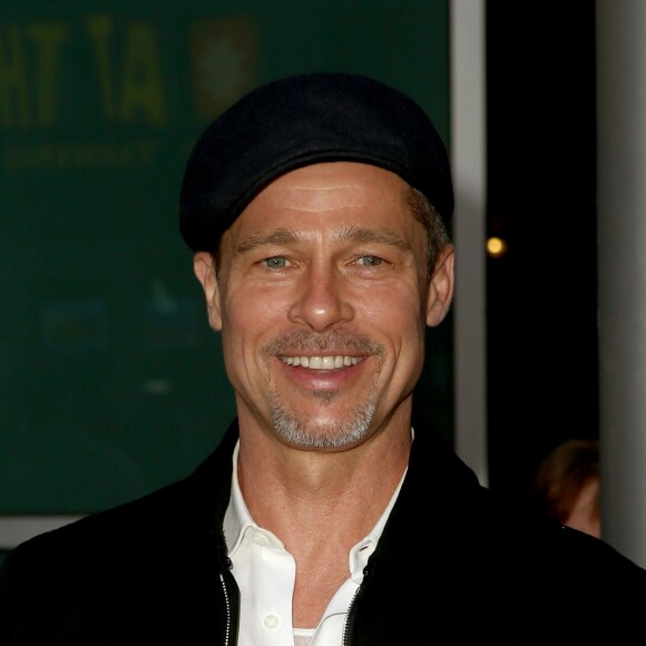 Solteiro, Brad Pitt foi visto em clima de romance com a atriz Sienna Miller