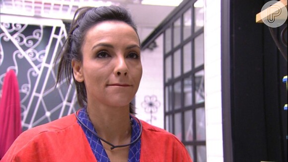 'Ou com a gente mesmo ela brincava e eu falava pra ela: 'Você pensa que não estou te sacando que está falando tal coisa para me alfinetar?'', disse Vivian sobre Marinalva, eliminada do 'BBB17', durante conversa com Emilly e Ieda na noite desta quarta-feira, 12 de abril de 2017