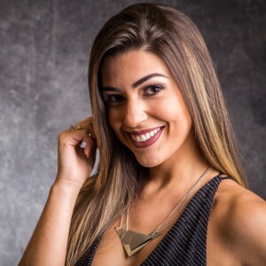 'Tudo que eu vejo que ela faz, qualquer palavra, ela tem uma pequena pausa para pensar antes de falar', avaliou a ex-BBB Mayla sobre Vivian