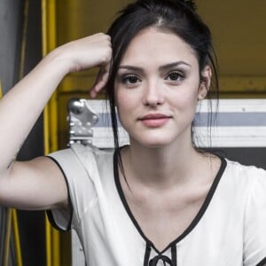 Isabelle Drummond negou namoro com Chay Suede após rumores