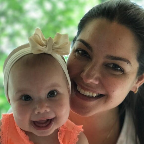 Melinda arranca elogios dos fãs da mãe, Thais Fersoza, nas redes sociais