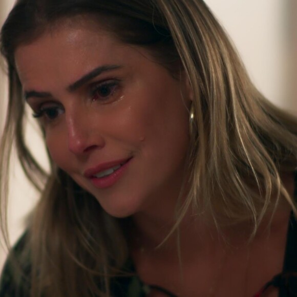 Tânia (Deborah Secco) acusa Caio (Thiago Fragoso) de assassino e ele a ameaça em capítulo que vai ao ar dia 25 de abril de 2017 em "Malhação - Pro Dia Nascer Feliz"