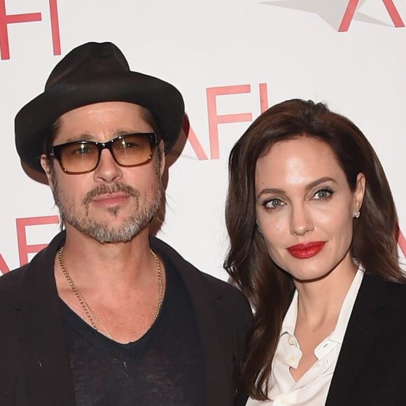 Brad Pitt teria proposto uma trégua a Angelina Jolie mas se irritou com o acidente da herdeira