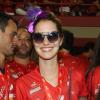 No Rio, Nathalia Dill foi ao camarote da Brahma - no meio da noite - usando óculos escuros