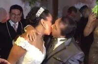 Elis, ex-'BBB17', se casou com Luiz Carlos em uma feira de noivas, no RioCentro, Zona Oeste do Rio de Janeiro, na noite desta quinta-feira, 20 de abril de 2017