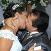 Casamento de Elis Nair, ex-participante do 'BBB17', e Luiz Carlos foi em uma feira de noivas, no RioCentro e reuniu 300 convidados, na noite desta quinta-feira, 20 de abril de 2017