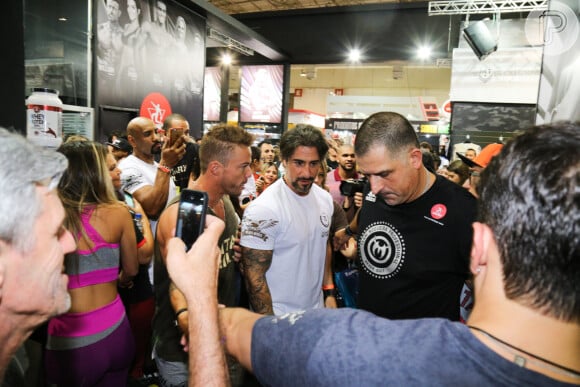 Marcos Mion causou tumulto ao chegar à Arnold Classic South America, em São Paulo