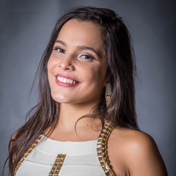 Emilly, campeã do 'BBB17', Emilly contou que planeja usar o dinheiro do prêmio 