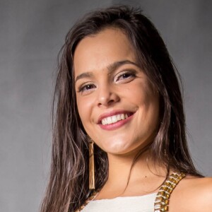 Sobre a possibilidade de reatar o romance com ex-BBB Marcos, Emilly disse que 'o futuro a Deus pertence'